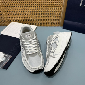 dior حذاء