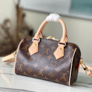 louis vuitton شنطة
