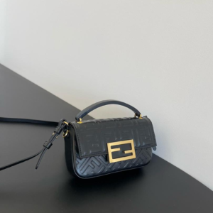 fendi شنطة