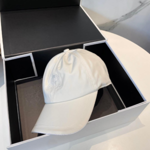 loro piana كاب