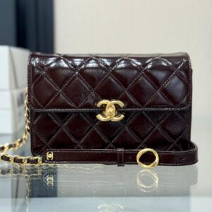 chanel شنطة