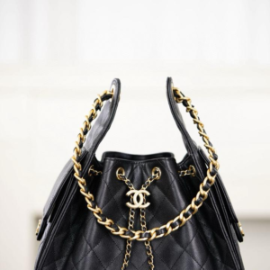 chanel شنطة