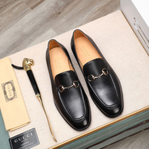 gucci حذاء
