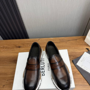 berluti حذاء