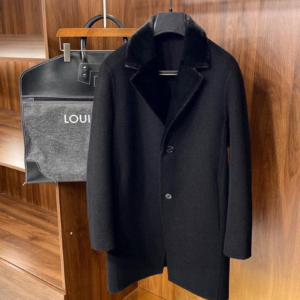 louis vuitton جاكيت