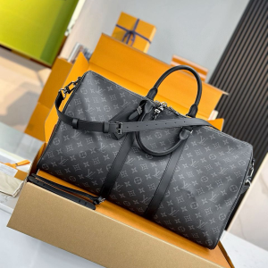 louis vuitton شنطة