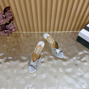 aquazzura حذاء