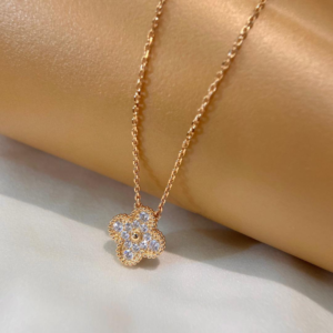 van cleef اسوره