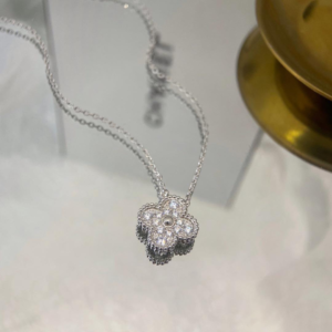 van cleef اسوره