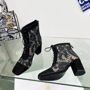 dior حذاء