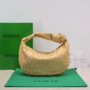 bottega venta شنطة