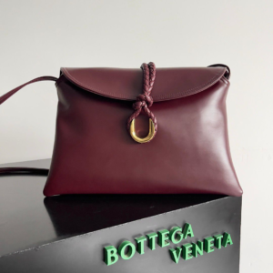 bottega veneta شنطة