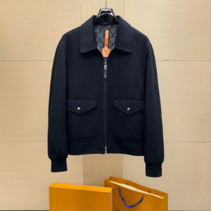 louis vuitton جاكيت