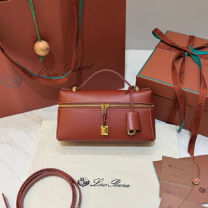 loro piana شنطة