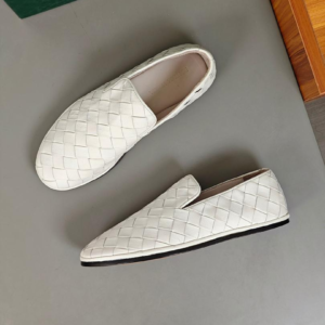 bottega veneta حذاء