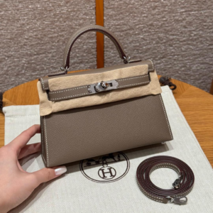 dior شنطة