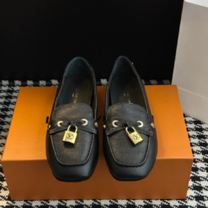louis vuitton احذية نسائية