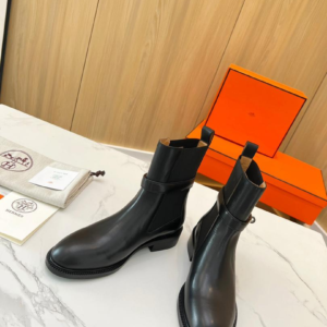hermès حذاء