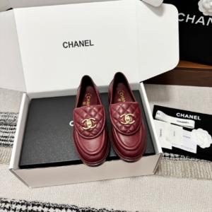 chanel حذاء