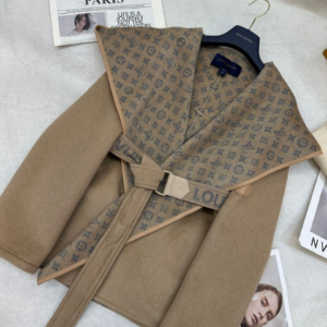 louis vuitton جاكيت