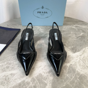 prada حذاء