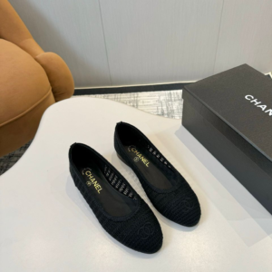 chanel حذاء