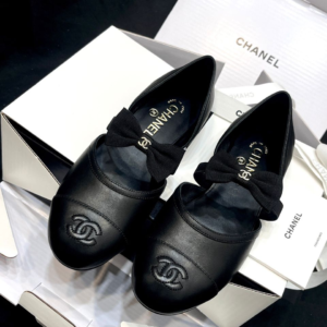 chanel حذاء