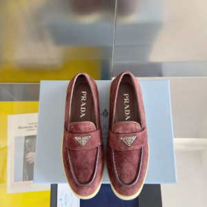 prada حذاء