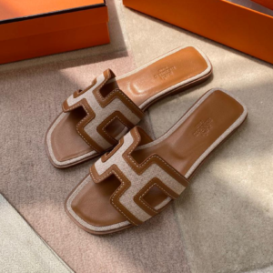 hermes حذاء
