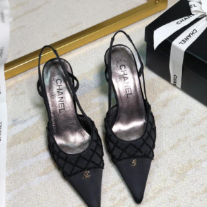 chanel حذاء