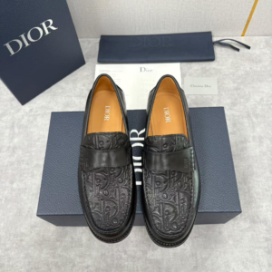 dior حذاء
