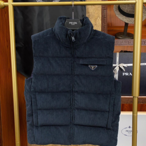 prada جاكيت