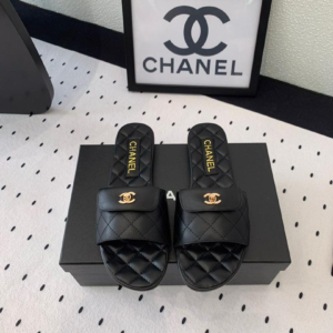 chanel حذاء