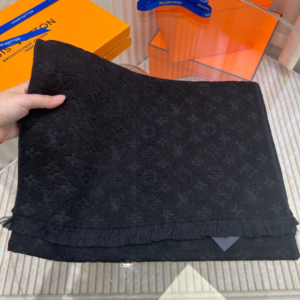 louis vuitton اسكارف