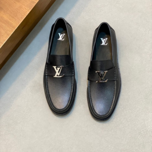 louis vuitton حذاء