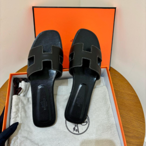 hermes حذاء