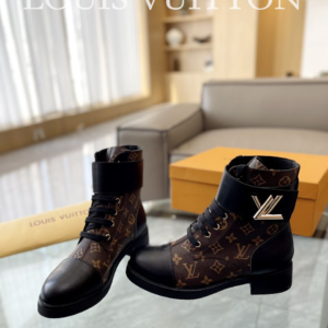 louis vuitton حذاء