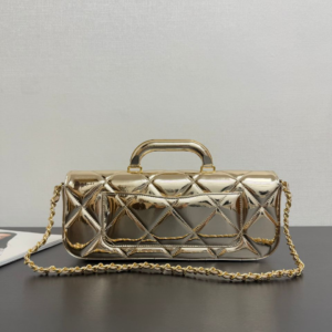 chanel شنطة