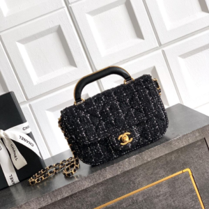 chanel شنطة