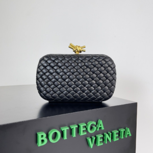 bottega venta شنطة