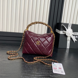 chanel شنطة