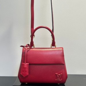 louis vuitton شنطة