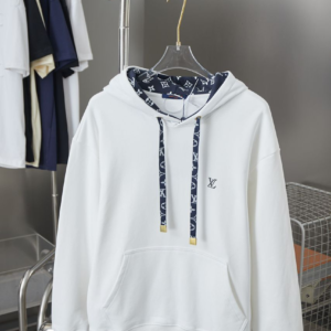 louis vuitton تيشيرت