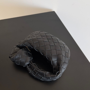 bottega venta شنطة