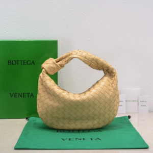 bottega venta شنطة