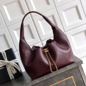 chanel شنطة