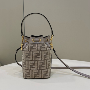fendi شنطة