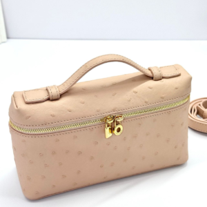loro piana شنطة