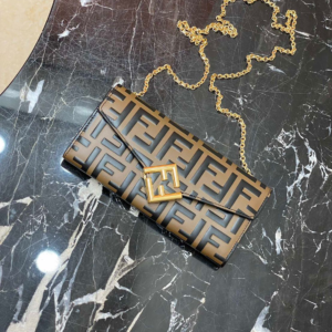 fendi شنطة