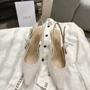 dior حذاء